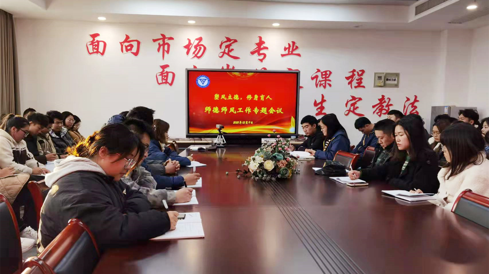 8f2dee6ffb06e8349ea3f5229276601_副本.jpg