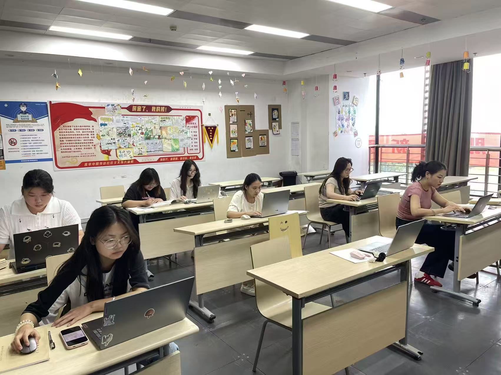 图 2 综合教研三组